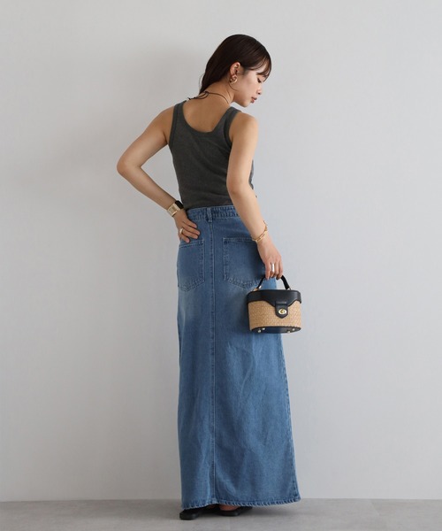 ENC(エンク)の「basic tank top / ベーシックタンクトップ(タンクトップ・レディース・キナリ/チャコールグレー/ブラック・FREE)」の12枚目の写真