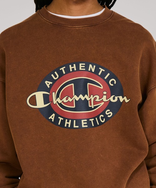 Champion(チャンピオン)の「【Champion/チャンピオン】メンズ アクションスタイル クルーネックスウェットシャツ(スウェット・メンズ・ブラウン/ブラック/ダークグリーン・X-LARGE/MEDIUM/LARGE)」の17枚目の写真