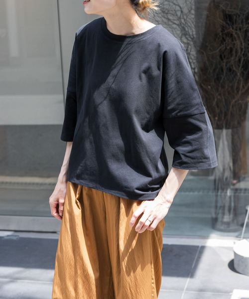 FORK&SPOON（フォークアンドスプーン）の「FORK&SPOON　ハイツイストコットンワイドTシャツ（Tシャツ/カットソー・レディース・ブラウン/ブラック/オフホワイト・1）」の2枚目の写真