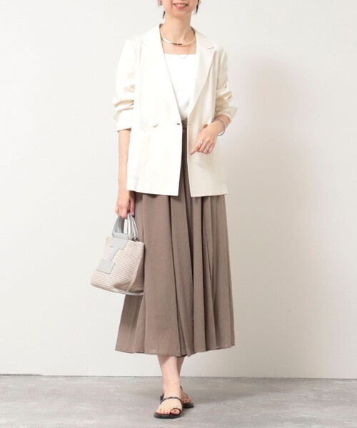 MICO COULIER（ミコクリエ）の「イージーケアリネンジャケット（テーラードジャケット・レディース・ネイビー/ベージュ/キナリ・38）」の4枚目の写真