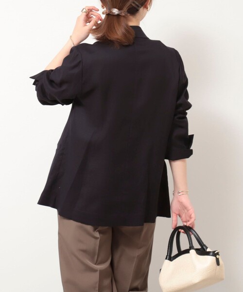 MICO COULIER（ミコクリエ）の「イージーケアリネンジャケット（テーラードジャケット・レディース・ネイビー/ベージュ/キナリ・38）」の13枚目の写真