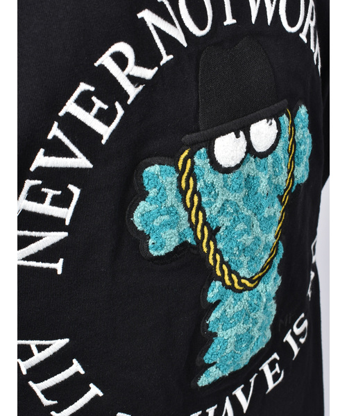 Import & Select(インポートアンドセレクト)の「【Nevernotworking】モンスターバック刺繍BIGTEE ビッグシルエットショートスリーブT 半袖Tシャツ(Tシャツ/カットソー・メンズ・ブラック/ホワイト・3/2)」の7枚目の写真