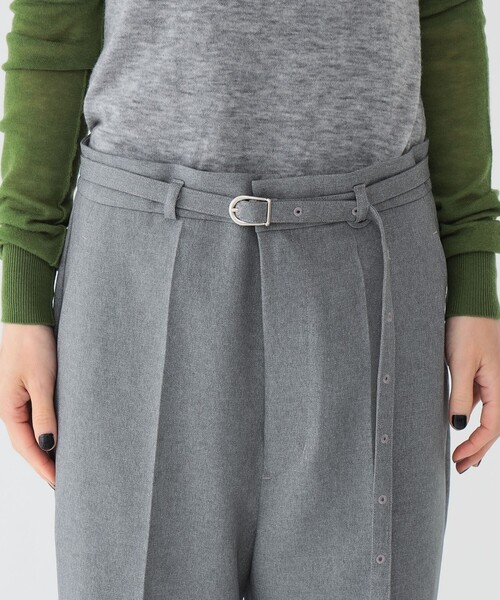 maturely（マチュアリー）の「【1/15再値下げ】maturely / リサイクル ポリエステル ベルト アレンジ パンツ（スラックス・レディース・ブラウン/グレー・1/0）」の9枚目の写真