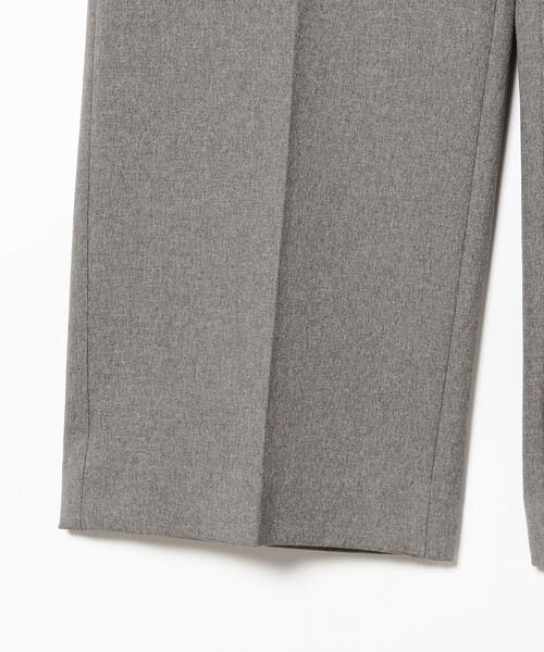 maturely（マチュアリー）の「【1/15再値下げ】maturely / リサイクル ポリエステル ベルト アレンジ パンツ（スラックス・レディース・ブラウン/グレー・1/0）」の18枚目の写真