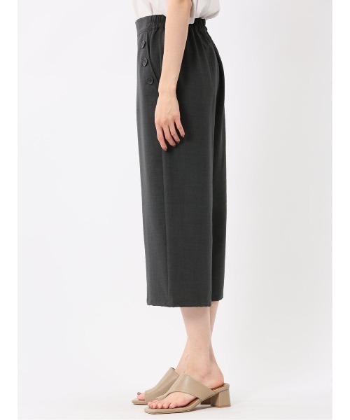 m.f.editorial（エムエフエディトリアル）の「【マシンウォッシャブル】m.f.エディトリアル レディース 麻調合繊 ボタン付き クロップドパンツ(セットアップ可能）（チノパンツ・レディース・ライトグレー/ベージュ/ネイビー/ブルー・MEDIUM/LARGE）」の10枚目の写真