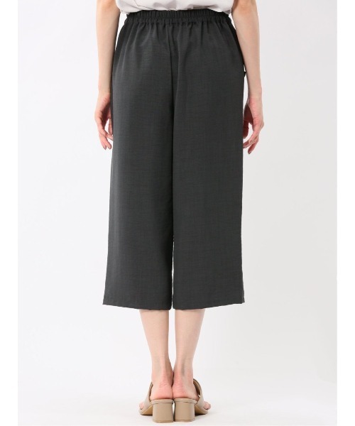 m.f.editorial（エムエフエディトリアル）の「【マシンウォッシャブル】m.f.エディトリアル レディース 麻調合繊 ボタン付き クロップドパンツ(セットアップ可能）（チノパンツ・レディース・ライトグレー/ベージュ/ネイビー/ブルー・MEDIUM/LARGE）」の11枚目の写真