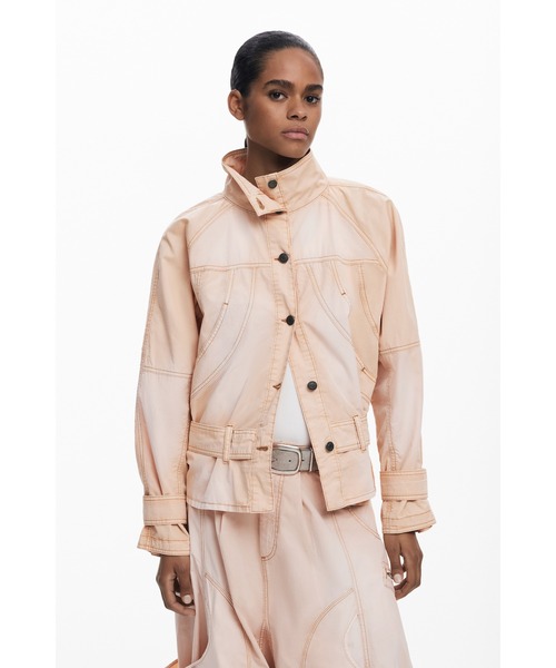 Desigual（デシグアル）の「タートルネックストリートデニムジャケット ピンク（ブルゾン・レディース・レッド・L/S/XS/M/XL）」の6枚目の写真