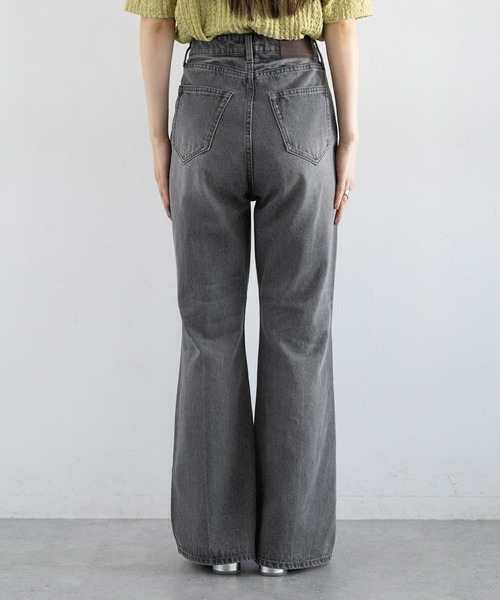 RAGEBLUE（レイジブルー）の「デニムフレアデザインパンツ（デニムパンツ・レディース・キナリ/ダークグレー・LARGE/MEDIUM）」の13枚目の写真