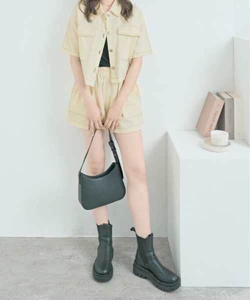 kirakiraShop(キラキラショップ)の「ステッチ 半袖 シャツ ジャケット+ショートパンツ セットアップ(セットアップ・レディース・ブラック/カーキ/アイボリー・FREE)」の12枚目の写真