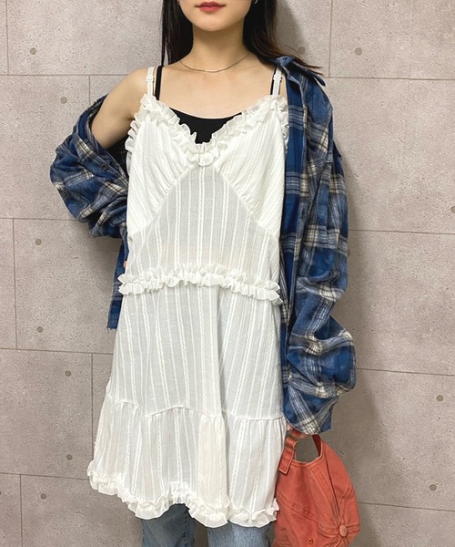 NANEA(ナネア)の「前後2WAYフリルキャミソールワンピース(ワンピース・レディース・ホワイト/ブラック・フリー)」の22枚目の写真