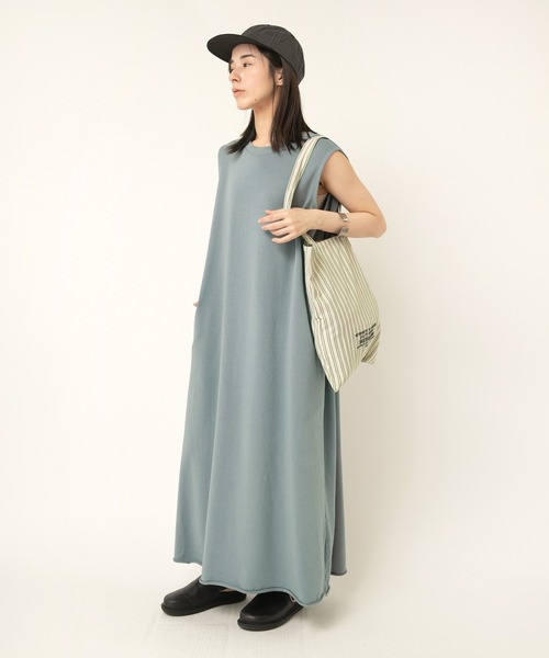 RNA-N(アールエヌエーエヌ)の「D1681 ヴィンテージミニ裏毛タックデザインワンピース(ワンピース・レディース・ブラウン/ブルー/ブラック・FREE)」の7枚目の写真