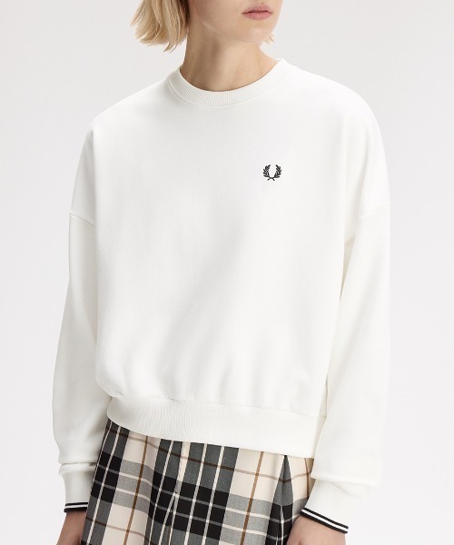 FRED PERRY(フレッドペリー)の「Tipped Sweatshirt/ティップラインスウェットシャツ(スウェット・レディース・ホワイト/ダークベージュ/ブラック/ブルー/ベージュ/ネイビー/ダークグリーン/ピンク・10)」の12枚目の写真