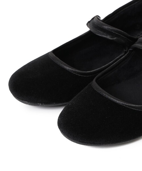 ALBEROLA(アルベローラ)の「【別注】ALBEROLA / ベロア メリージェーン(22.5~24.5cm)(パンプス・レディース・ブラック/ブラウン・37/38/39/40)」の14枚目の写真