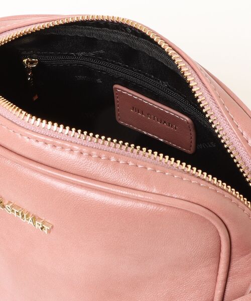 JILL STUART（ジルスチュアート）の「JILL STUART(ジル スチュアート)　ペコット　ショルダー（ショルダーバッグ・レディース・アイボリー/ブラック/キャメル/ピンク・FREE）」の8枚目の写真