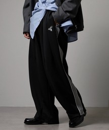 SUGGESTION（サジェッション）の「SUGGESTION ハチ刺繍入りバルーンパンツ（その他パンツ）」