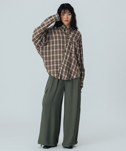 ROSE BUD(ローズバッド)の「(mici)ASYMMETRY SHIRT(シャツ/ブラウス・レディース・ベージュ/グリーン・ONE SIZE)」の8枚目の写真