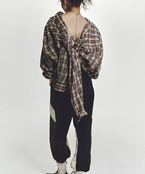 ROSE BUD(ローズバッド)の「(mici)ASYMMETRY SHIRT(シャツ/ブラウス・レディース・ベージュ/グリーン・ONE SIZE)」の16枚目の写真
