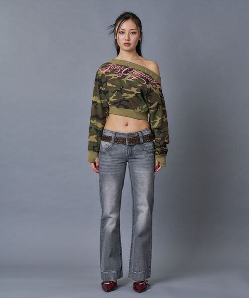 SEQUENZ(シークエンズ)の「※WEB限定 / ワンショルダー / レディーススタッズ短丈スウェット /sqnz star shoulder sweat ladies(スウェット・レディース・その他1/ピンク/グレー・FREE)」の10枚目の写真