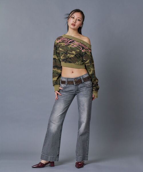 SEQUENZ(シークエンズ)の「※WEB限定 / ワンショルダー / レディーススタッズ短丈スウェット /sqnz star shoulder sweat ladies(スウェット・レディース・その他1/ピンク/グレー・FREE)」の11枚目の写真