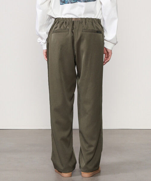 特別値下げ。Gramicci LOWERCASE ワイドテーパードスラックス Japan Exclusive】STRETCH GABARDINE SLACKS PANT | ストレッチ