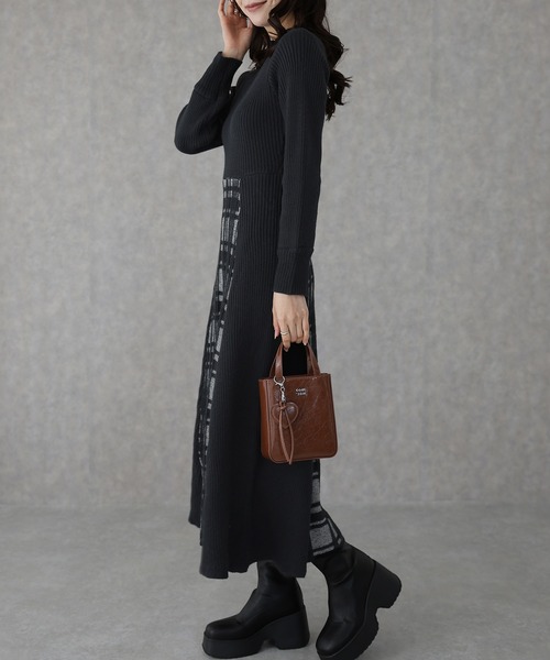 Lace Ladies（レースレディース）の「オフネック 配色 チェック柄 ロング ニット ワンピース（ワンピース・レディース・ブラウン/グレー/ブラック・S/FREE）」の7枚目の写真