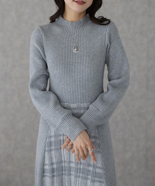 Lace Ladies（レースレディース）の「オフネック 配色 チェック柄 ロング ニット ワンピース（ワンピース・レディース・ブラウン/グレー/ブラック・S/FREE）」の13枚目の写真