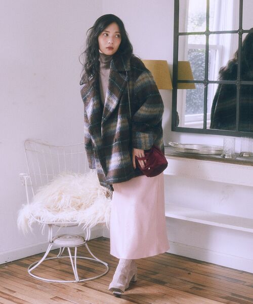 earth music&ecology（アースミュージックアンドエコロジー）の「ベロアハンドルバッグ（ショルダーバッグ・レディース・ブルー/ボルドー・FREE）」の9枚目の写真