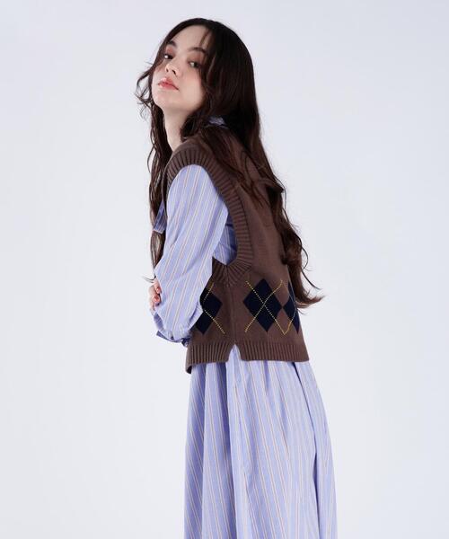 To b. by agnes b.（トゥービーバイアニエスベー）の「アーガイル ニット ベスト（ベスト・レディース・ベージュ・FREE）」の4枚目の写真