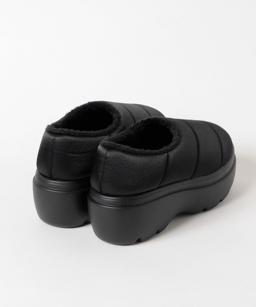 LAKOLE（ラコレ）の「キルト厚底スリッポン / 599487（スリッポン・レディース・ブラック/ブラウン・MEDIUM/LARGE）」の5枚目の写真