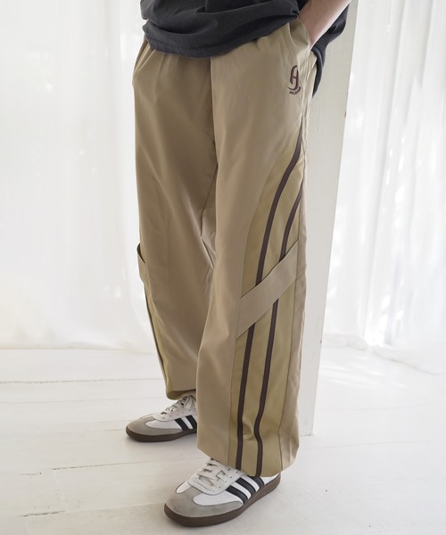 Beno（ビーノ）の「ナイロンライントラックパンツ シャカシャカパンツ（その他パンツ・メンズ・ベージュ/グレー/ブラック・MEDIUM/LARGE/X-LARGE）」の3枚目の写真