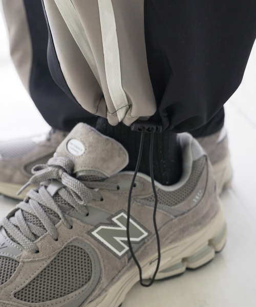 Beno（ビーノ）の「ナイロンライントラックパンツ シャカシャカパンツ（その他パンツ・メンズ・ベージュ/グレー/ブラック・MEDIUM/LARGE/X-LARGE）」の17枚目の写真