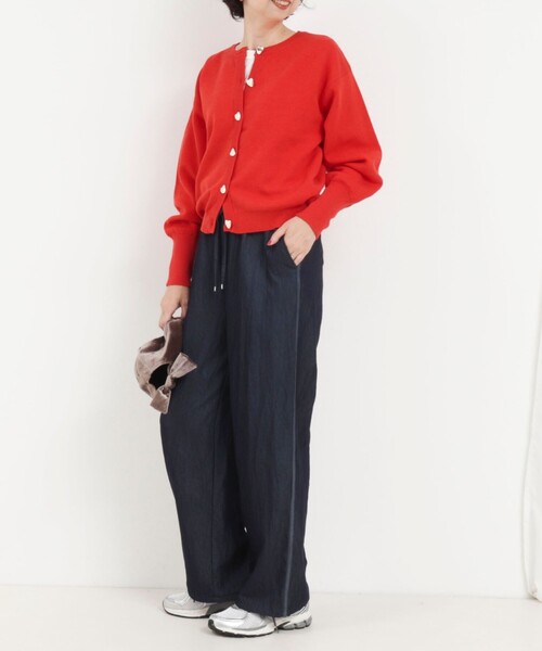 fredy couleur（フレディクルール）の「スウェットライクハート釦カーディガン（ニット/セーター・レディース・オフホワイト/ブラック/グレイッシュベージュ/オレンジ・38）」の14枚目の写真