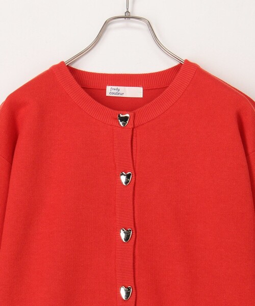 fredy couleur（フレディクルール）の「スウェットライクハート釦カーディガン（ニット/セーター・レディース・オフホワイト/ブラック/グレイッシュベージュ/オレンジ・38）」の22枚目の写真