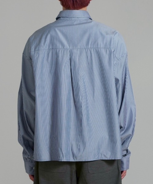 Chikashitsu +(チカシツプラス)の「【Chikashitsu +】cropped stripe shirt / 【チカシツプラス】クロップドストライプ長袖シャツ(シャツ/ブラウス・メンズ・ネイビー/ブルー/ホワイト・ONE SIZE)」の13枚目の写真