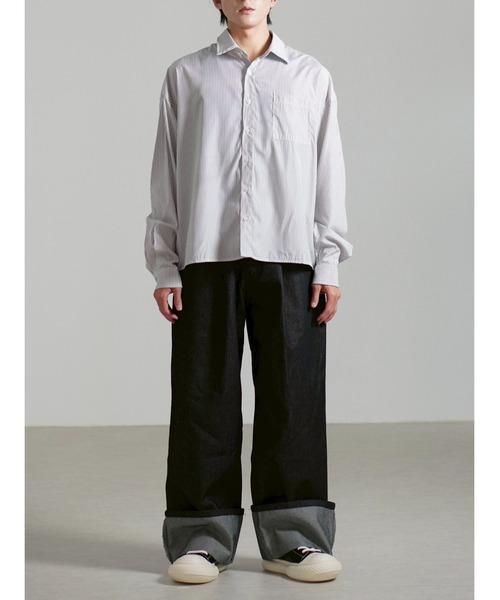 Chikashitsu +(チカシツプラス)の「【Chikashitsu +】cropped stripe shirt / 【チカシツプラス】クロップドストライプ長袖シャツ(シャツ/ブラウス・メンズ・ネイビー/ブルー/ホワイト・ONE SIZE)」の4枚目の写真