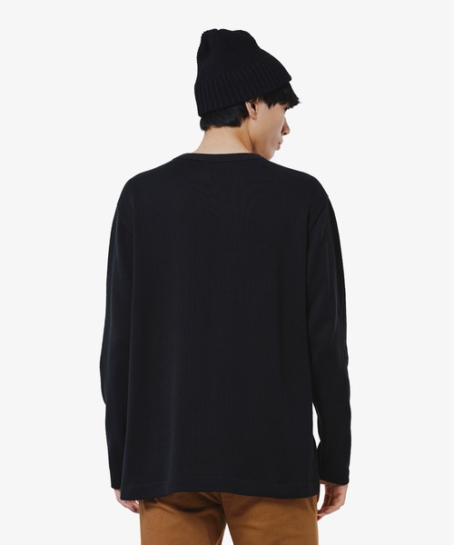 LACOSTE(ラコステ)の「ヘビーウェイトシングルジャージ長袖Tシャツ(Tシャツ/カットソー・メンズ・ブラック/オリーブ/オフホワイト・3/2/4/5)」の4枚目の写真