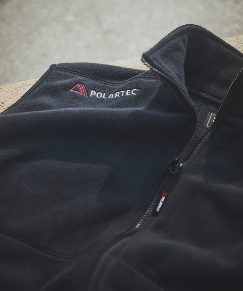 The DUFFER of ST.GEORGE(ザダファーオブセントジョージ)の「〔BLACK LABEL〕POLARTEC "CLASSIC200" ZIP VEST:セットアップ ポーラテック フルジップベスト(ベスト・メンズ・チャコールグレー/ブラック・X-LARGE/LARGE/MEDIUM)」の6枚目の写真