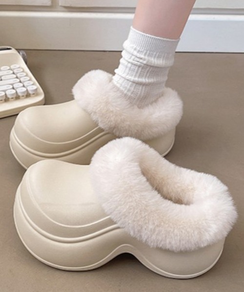 Vipoa(ヴィポア)の「Fur Crocs Shoes(スリッポン・レディース・アイボリー/ブラック/ブラウン・SMALL/MEDIUM/LARGE)」の16枚目の写真