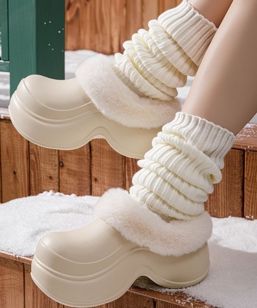 Vipoa(ヴィポア)の「Fur Crocs Shoes(スリッポン・レディース・アイボリー/ブラック/ブラウン・SMALL/MEDIUM/LARGE)」の5枚目の写真