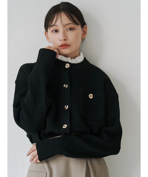 TONAL（トーナル）の「フリル衿金ボタンカーデ（カーディガン/ボレロ・レディース・ブラック/ネイビー/ブラウン・MEDIUM）」の4枚目の写真