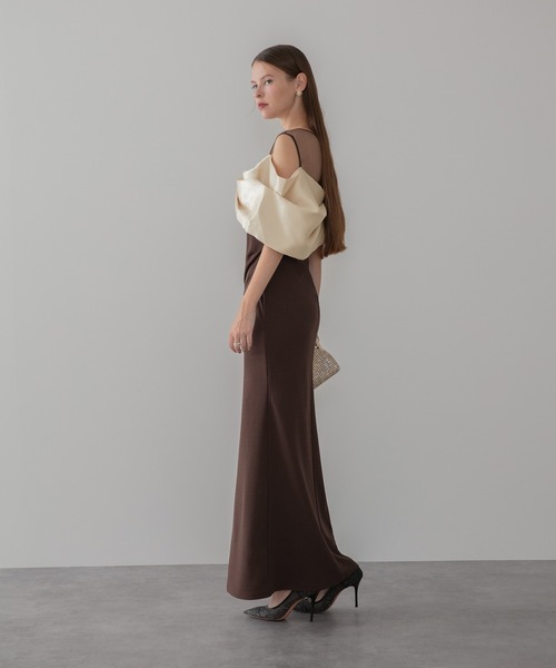 Leja(レジャ)の「【LEJA LUXE】ビッグリボンシアーショルダードレープロングドレスワンピース美脚効果結婚式 パーティードレス 成人式 二次会 同窓会 お呼ばれ オケージョン 20代 30代(ドレス・レディース・ブラウン・SMALL/MEDIUM/LARGE)」の6枚目の写真