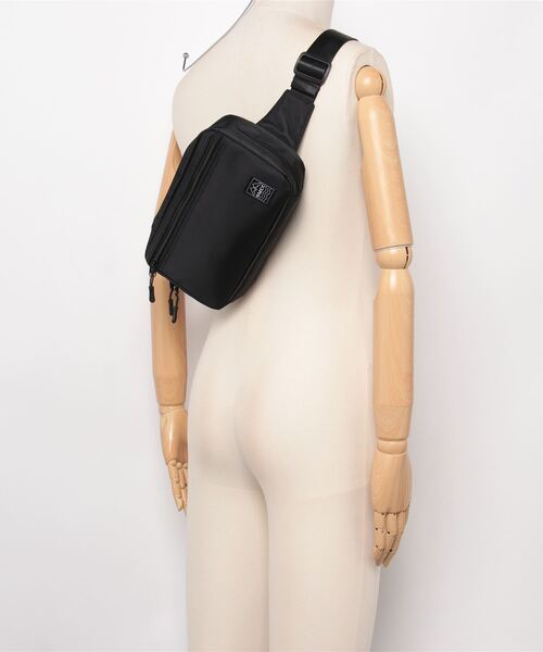 OMCC（オーエムシーシー）の「Gadget Pack（ボディバッグ/ウエストポーチ・メンズ・オリーブ/サンドベージュ・ONE SIZE）」の6枚目の写真