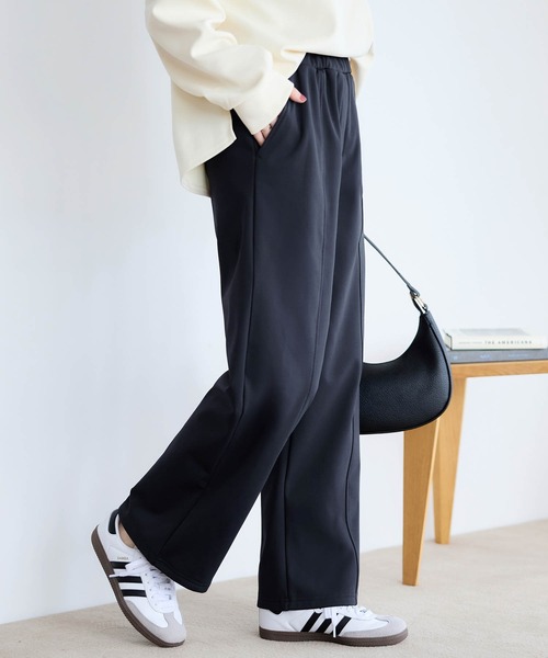 alotta(アロッタ)の「《カットツイル×裏起毛》あったかセミワイドパンツ レギュラー丈(その他パンツ・レディース・ブラウン/ダークブラウン/ネイビー/ブラック・LL/L/M/3L)」の1枚目の写真