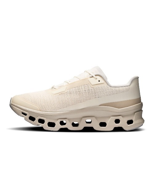 On Cloudmonster Void（オン クラウドモンスター ヴォイド