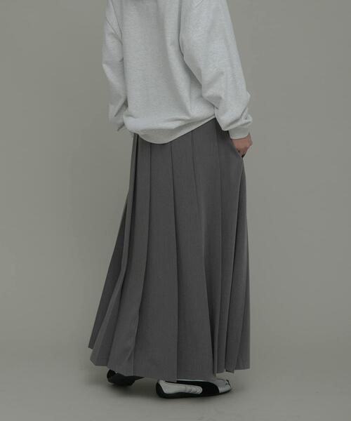 URBAN RESEARCH Sonny Label（アーバンリサーチサニーレーベル）の「プリーツイージースカート（スカート・レディース・チャコールグレー/モカ・38/36）」の5枚目の写真