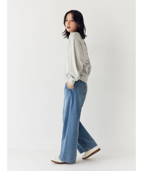 Ungrid(アングリッド)の「【WEB限定】ボタンデザインハイウエストストレートデニム(デニムパンツ・レディース・ブルー/アイボリー・25inch/24inch/23inch/26inch)」の10枚目の写真