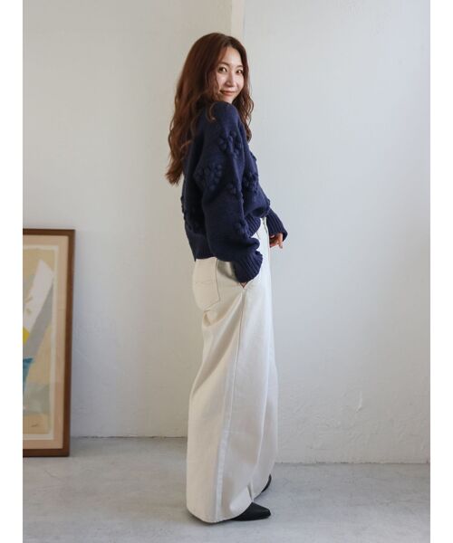 Ungrid(アングリッド)の「【WEB限定】ボタンデザインハイウエストストレートデニム(デニムパンツ・レディース・ブルー/アイボリー・25inch/24inch/23inch/26inch)」の17枚目の写真