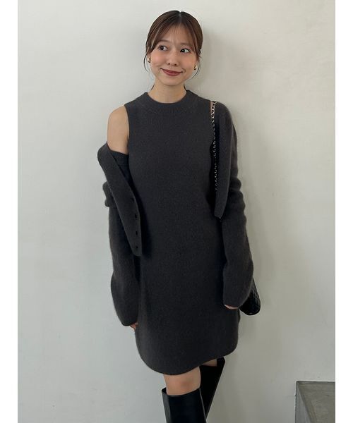 SNIDEL(スナイデル)の「ラクーン畦ショートカーディガン(カーディガン/ボレロ・レディース・ピンク/チャコールグレー/カーキ・F)」の2枚目の写真