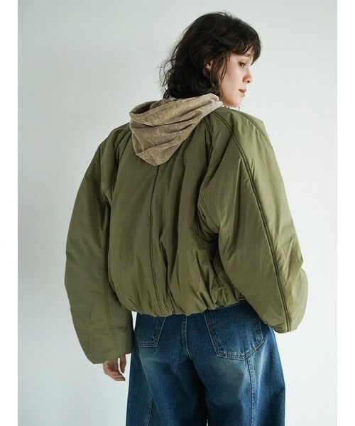 FIKA.(フィーカ)の「Volume short blouson(その他アウター・レディース・ミント/オフホワイト/カーキ・MEDIUM)」の7枚目の写真