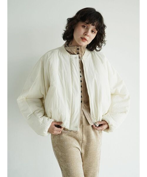 FIKA.(フィーカ)の「Volume short blouson(その他アウター・レディース・ミント/オフホワイト/カーキ・MEDIUM)」の17枚目の写真